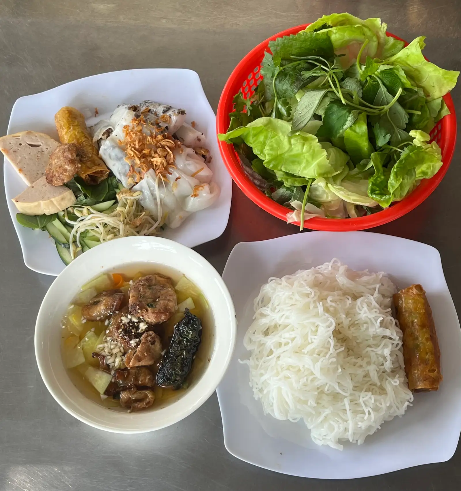 Bún chả Hà Nội - 50.000 ₫ tại Bánh Cuốn Nóng & Bún Chả Hải An - Đường CN11