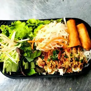 Bún  Thịt Nướng Chả Giò Cô Tư  - 45.000 ₫ tại Bún Thịt Nướng Cô Tư - Nguyễn Văn Nghi