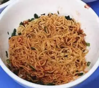 Mì thêm - 10.000 ₫ tại Mì Trộn & Ăn Vặt - An Anh - Hoàng Diệu