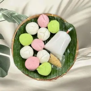 Hình ảnh Hộp 10 bánh bò bông + cốt dừa -