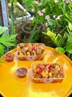 Combo 2 hộp Chân gà Sốt Thái/ Sốt ME - 140.000 ₫ tại Chân Gà Sốt Thái Yến Vi Food - Đường Số 4