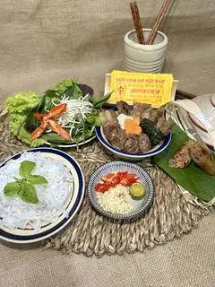 Bún Chả Chấm Chạy Chất- Nem Rán  THỊT  - 105.000 ₫ tại Bún Chả Số 1 - Lê Quang Định