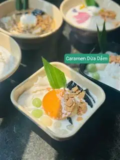 Chè dừa dầm sương sáo caramen - 48.000 ₫ tại Tiệm Chè Cúc - Thanh Mát & Ít Ngọt - Bùi Đình Túy