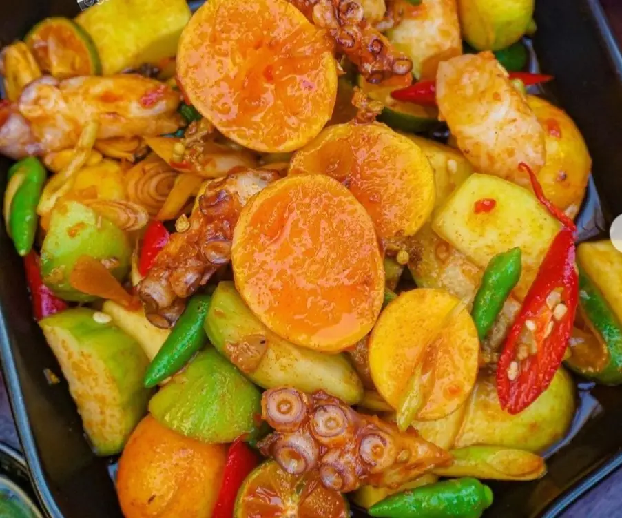 Combo Chân Gà + Trứng Non + Tai Heo Sốt Thái - 110.000 ₫ tại Ăn Vặt Siêu Cấp Minh Châu - Chân Gà & Lẩu Ly - Phạm Hùng