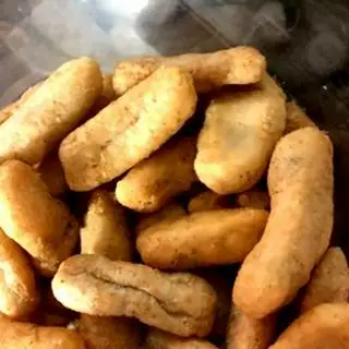 Bánh cá - 8.000 ₫ tại Bánh canh cua Linh - Điện Biên Phủ