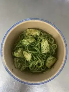 Hình ảnh Mì Ý Gà Sốt Pesto