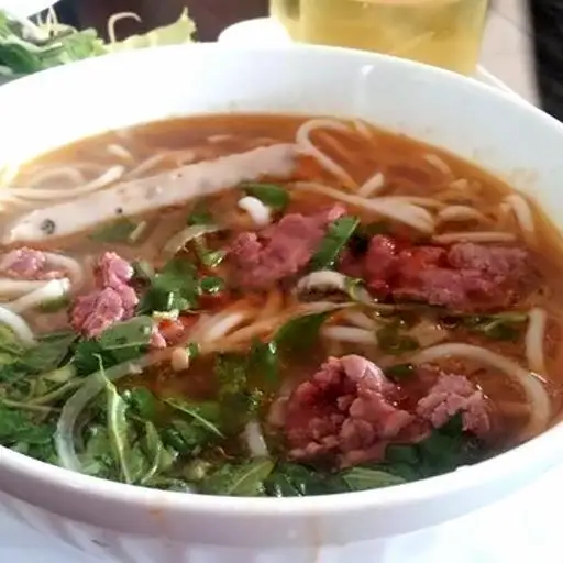 Bún bò nạm- Pepsi - 70.000 ₫ tại Bún Bò Huế Ngự Bình - Đồng Đen