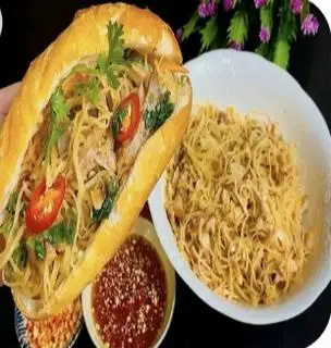 Hình ảnh Bánh mì bì thịt 