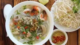 Bánh Canh Nam Vang - 65.000 ₫ tại Long Lân - Hủ Tiếu Nam Vang & Bò Kho - Hùng Vương
