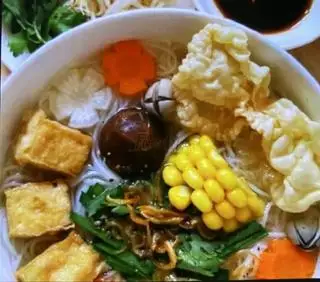 Hủ tiếu chay - 27.000 ₫ tại Cơm Chay Diệu Quyên - Nguyễn Văn Lạc