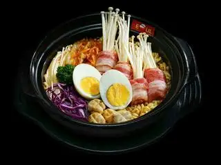 Hình ảnh Mì Bò Mỹ Cuộn Nấm Trứng 