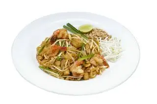 Hủ tiếu xào kiểu Thái với tôm & trứng - 190.000 ₫ tại Nhà Hàng Thái Con Voi Vàng - Hai Bà Trưng