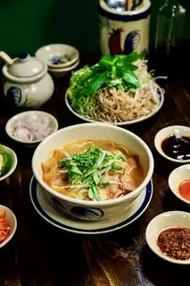 Hình ảnh Bún bò tái gân