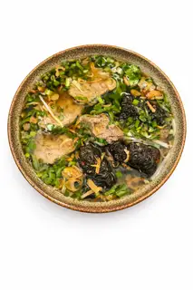 Hình ảnh Bánh Đa Cua Lá Lốt + Chả Cá