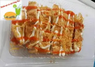 Hình ảnh Bánh mì trộn chà bông bơ giòn