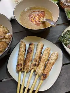 Hình ảnh Nem Lụi (5 cái)
