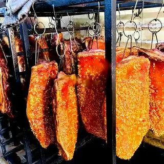 Hình ảnh Bánh mì heo quay + chà bông