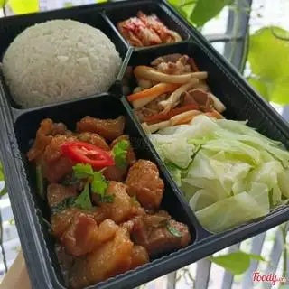 Hình ảnh  Cơm Thịt Ba Chỉ Rang Cháy Cạnh