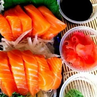 Sashimi Cá Hồi - Salmon Sashimi - 10 pc SH3 - 259.000 ₫ tại Sushi Tokyo Deli - Sashimi, Sushi & Udon - Bùi Đình Túy