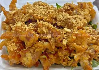 Hình ảnh Chân Gà Chiên - Sốt Mắm Bơ Tỏi