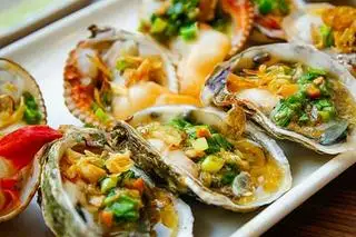 Hình ảnh Hàu nướng mỡ hành 