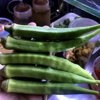 Đậu bắp - 10.000 ₫ tại Nhím - Cá Viên Chiên Nước Mắm - Tôn Đản