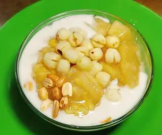 Hình ảnh Chè bưởi hạt sen.