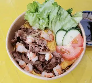 Cơm chiên tôm bò phủ trứng - 85.000 ₫ tại Cơm Tôm Bò Phủ Trứng 962 - Cách Mạng Tháng 8