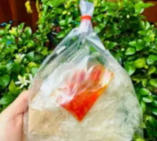 Bánh tráng dẻo muối nhuyễn sate - 12.000 ₫ tại Bánh Tráng Tỏi Ớt 019 - Tô Hiến Thành