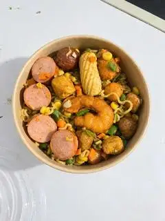Hình ảnh Mì trộn thập cẩm nhiều mì