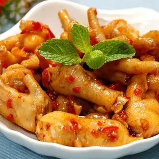 Hình ảnh chân gà xào sa ot 