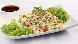 cơm chiên nấm thuần chay( hộp muỗng đũa) - 50.000 ₫ tại Ẩm Thực Chay Sen Vàng - Tạ Quang Bửu
