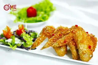 Hình ảnh CƠM CÁNH GÀ SỐT MẮM TỎI 