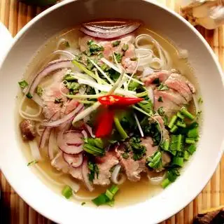 Phở tái - 65.000 ₫ tại Phở Lành 155 - Ngô Tất Tố