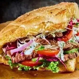 Hình ảnh bánh mì kẹp thịt tam giác 