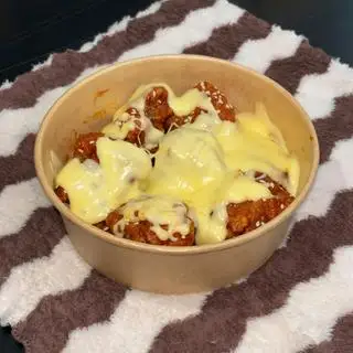 Hình ảnh Gà sốt cay phô mai
