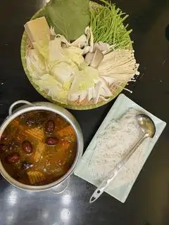 lẩu chao size nhỏ (2 người) - 280.000 ₫ tại Quán Chay Sala - Bánh Mì Chay Sala - Nguyễn Thị Minh Khai