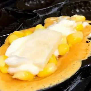 Hình ảnh Bánh cá nhân ngô phô mai