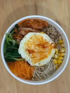 Hình ảnh cơm trộn kim chi cay