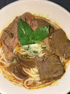 Tái Nạm Gân - 50.000 ₫ tại Bún Bò Út Hảo - Đường Số 50