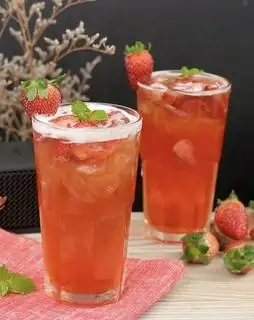 Trà dâu - 47.000 ₫ tại Koj Cafe - Đường Số 8