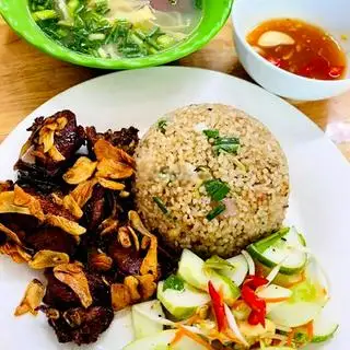 Hình ảnh Cơm đảo ngan cháy tỏi suất 1 người