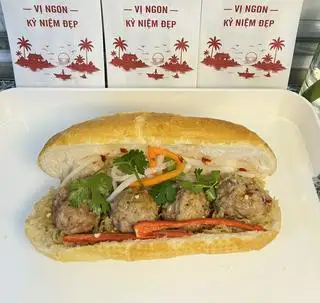 Bánh mì xíu mại bì - 35.000 ₫ tại BÁNH MÌ MEKONG - Nguyễn Thượng Hiền