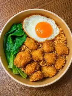 Hình ảnh Mì Trộn Gà Viên Popcon + Trứng Chiên Lòng Đào