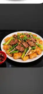 Bột chiên xào thịt bò - 49.000 ₫ tại Phùng Kim - Mì Xào Bò, Nui Xào Bò & Bột Chiên - Lê Quang Định