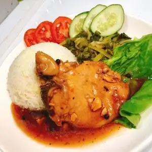 Hình ảnh Cơm sườn cốt lết sốt Phô Mai Mật Ong