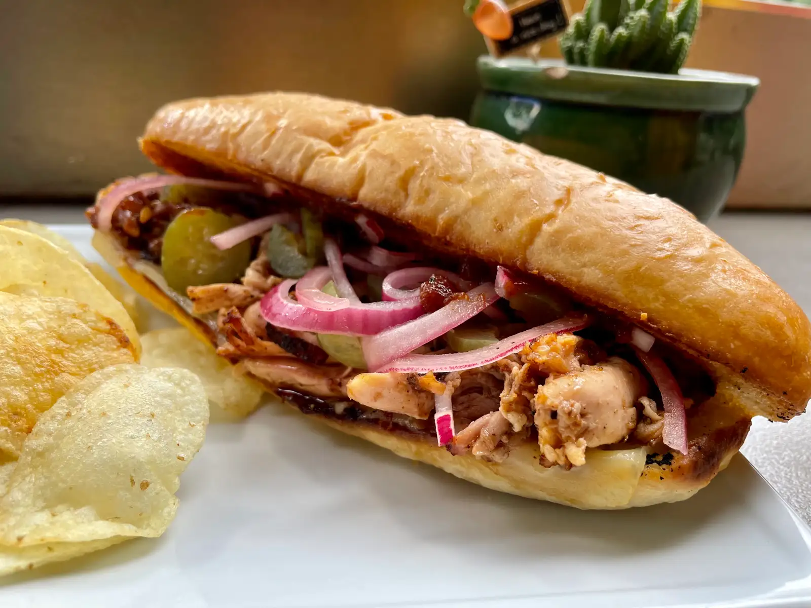 The Chicken BBQ - Bánh Mì gà sốt BBQ và phô mai - 220.000 ₫ tại Big Boss Bistro - Sandwich Bánh Mì Kẹp - Trần Hưng Đạo