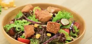 Salad Gà Thuần Chay/ Vegan Chick’un Salad - 79.000 ₫ tại GBomb Cuisine Vegan - Thuần Chay - Nguyễn Hữu Cảnh