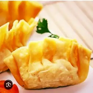 Hình ảnh Combo 20 viên hoành thánh chiên - tặng 1 chai nước ngọt