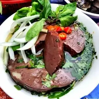 Huyết thêm - 10.000 ₫ tại Bún Riêu & Canh Bún Chị Bé - Trần Văn Ơn